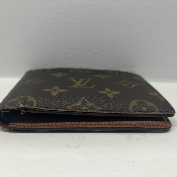 Louis Vuitton Wallet - Picture 4 of 15